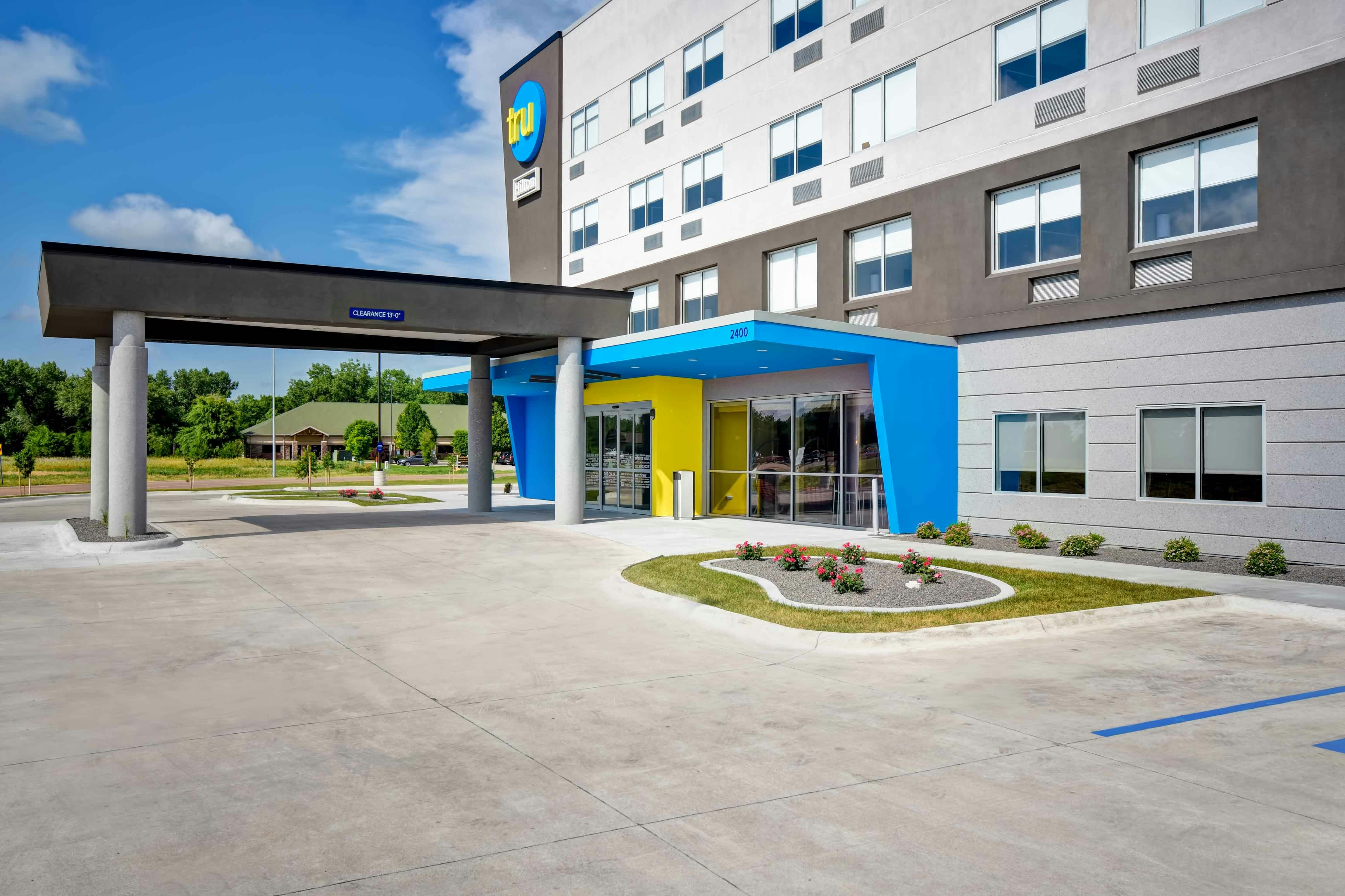 Tru By Hilton North Platte 21/22