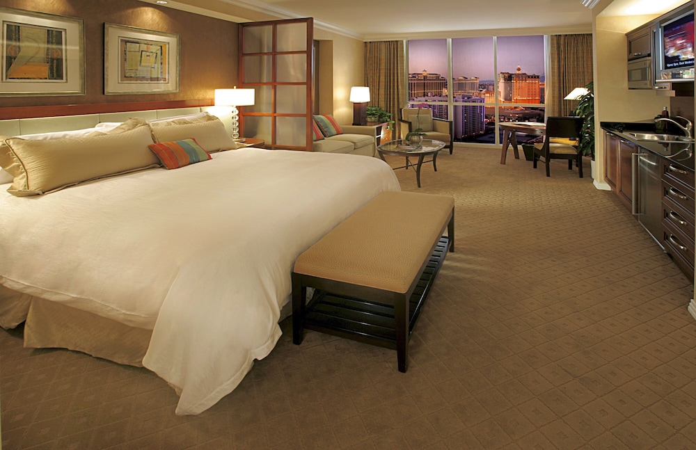 The Signature at MGM Grand - All Suites 14/60