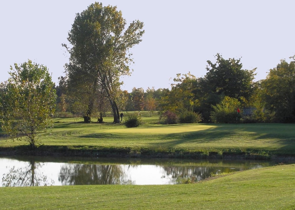Golf Hotel 31/45