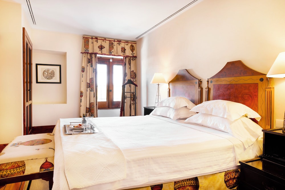 Suite, Twin Beds