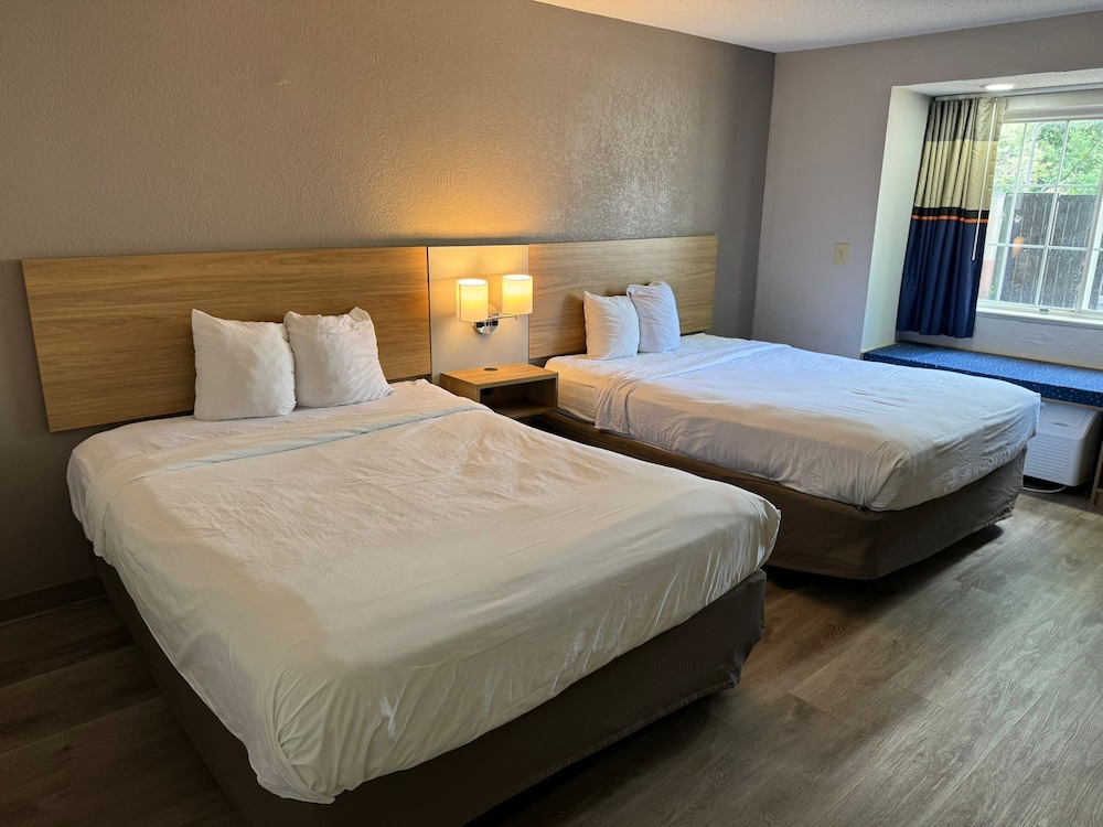 Room, 2 Queen Beds, Accessible