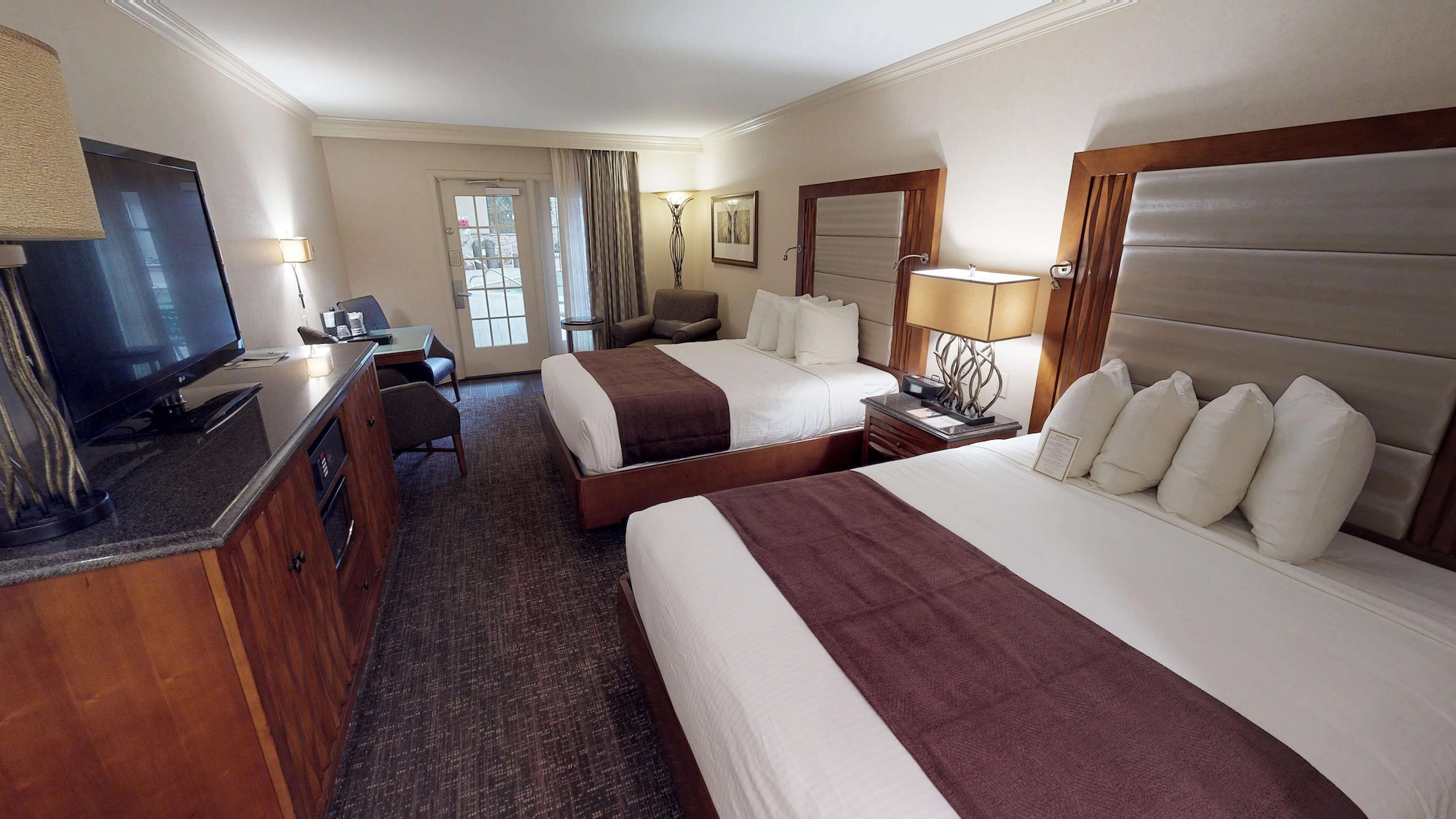 STANDARD, 2 QUEEN BEDS, COURTYARD VIEW, LARGE