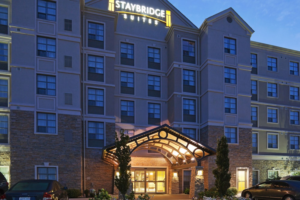 STAYBRIDGE SUITES GUELPH 3/78