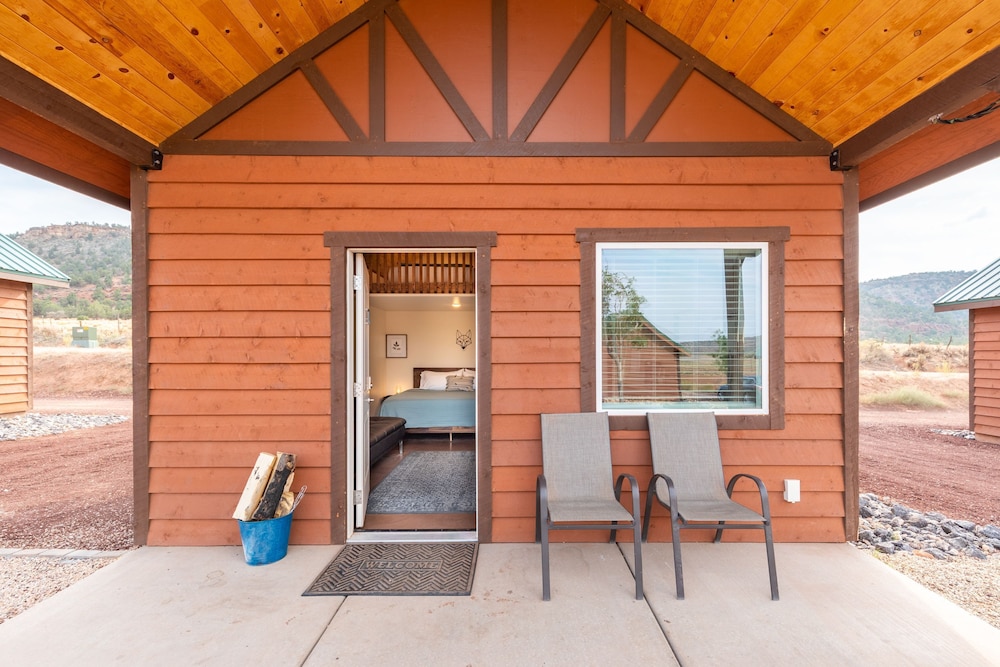Gooseberry Lodges 12/79