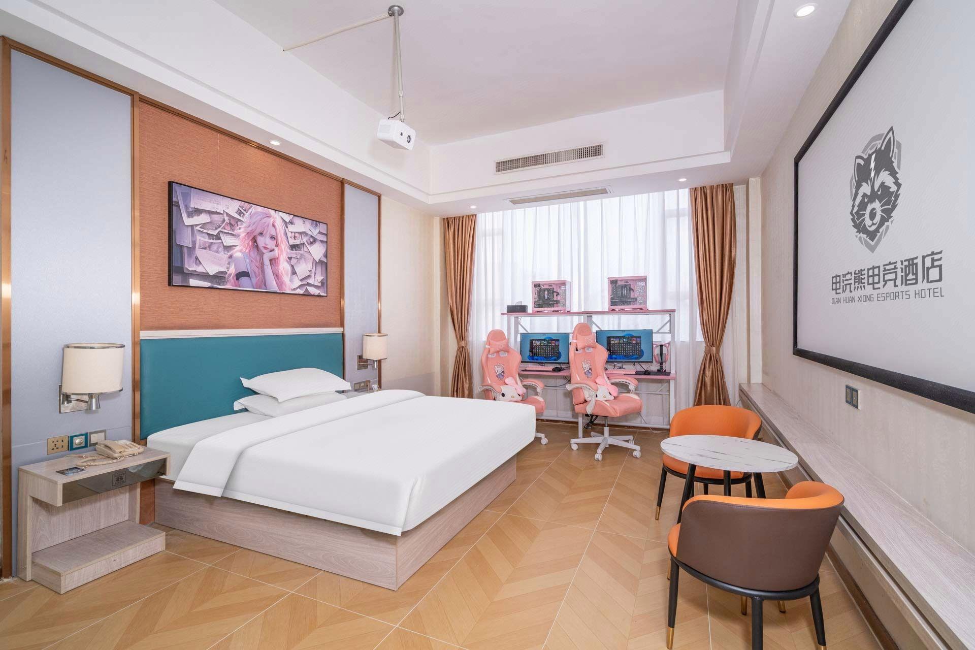 Guangzhou airport penguin hotel (free shuttle bus) 5/12