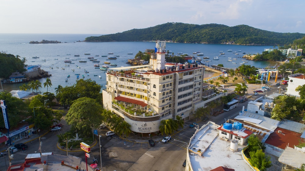 Acamar Beach Resort Acapulco 7/65