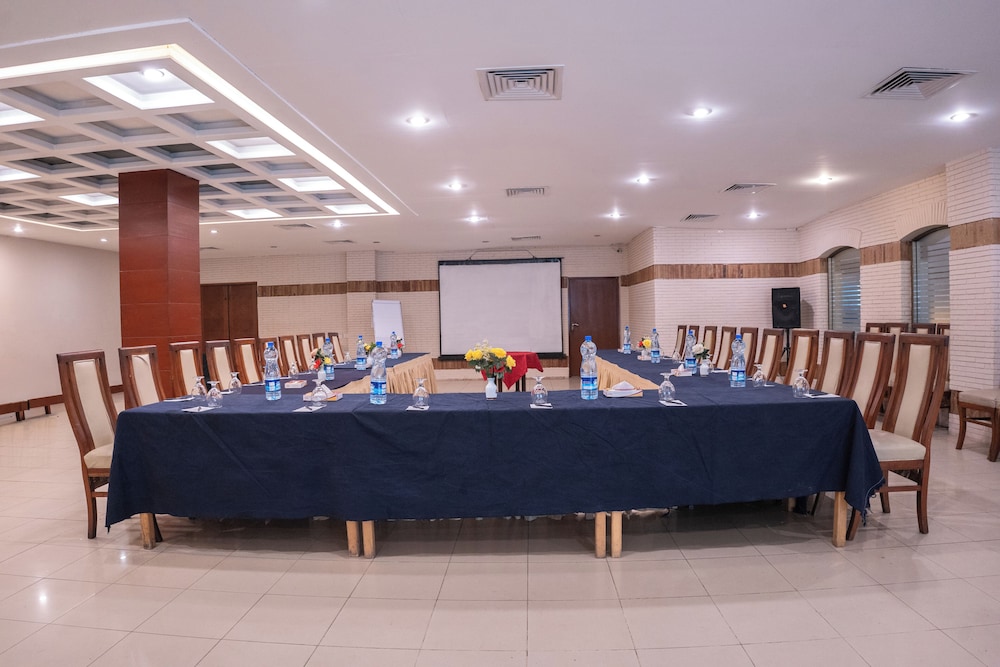 Hotel One Faisalabad 37/50