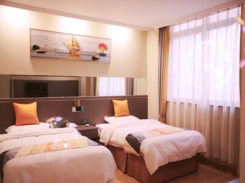 GreenTree Inn Zhenjiang Yangzhong North Gangdong Road Food Street Express Hotel 10/50