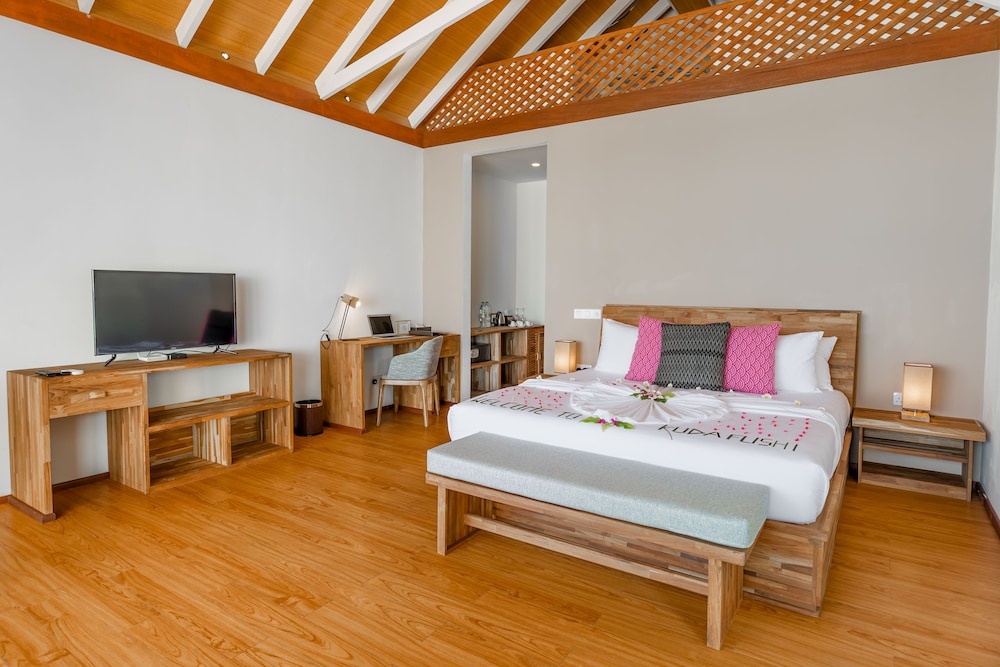 Kudafushi Resort and Spa 16/56