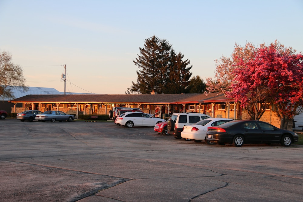 Wisconsin-Aire Motel By Random Lake 27/41