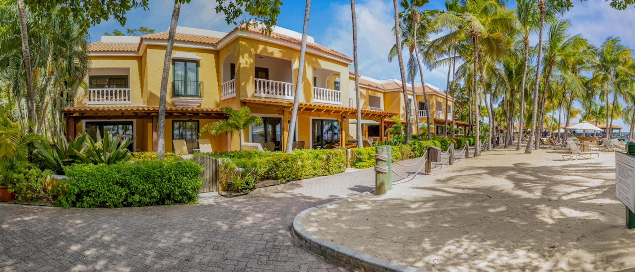 Harbour Village Beach Club 2/75