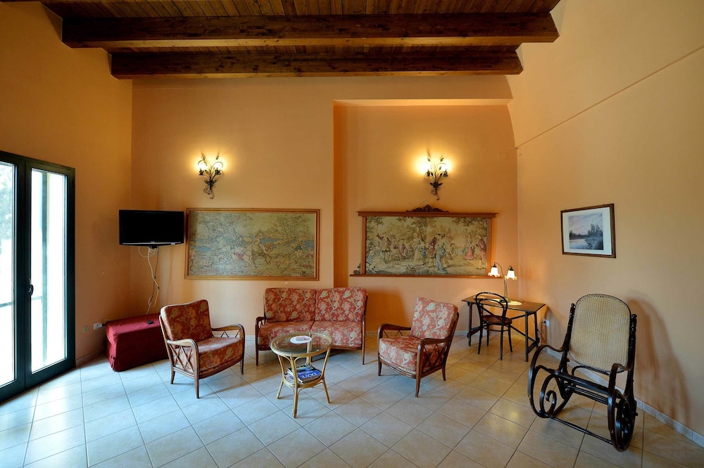 AGRITURISMO SANTA CHIARA 32/50