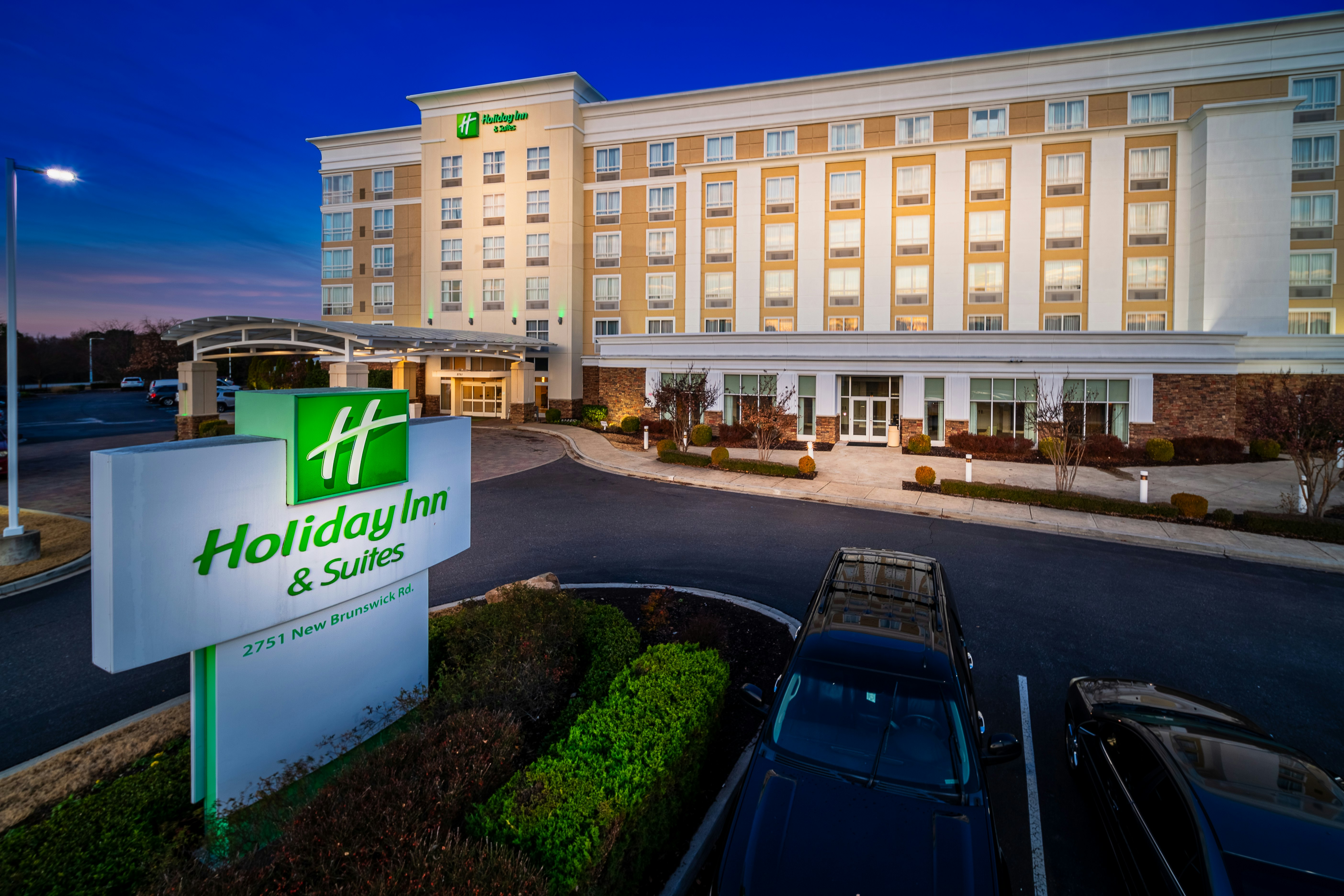 Holiday Inn Suites Memphis Wolfchase Galleria 8/79
