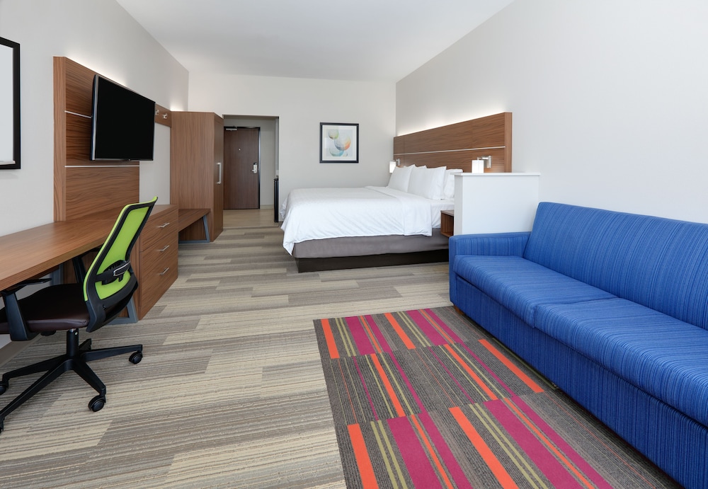 Holiday Inn Express & Suites Dallas Nw Hwy - Love Field 26/45