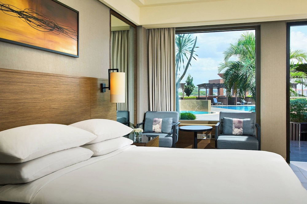 Room, King Bed, Pool Side, Terrace