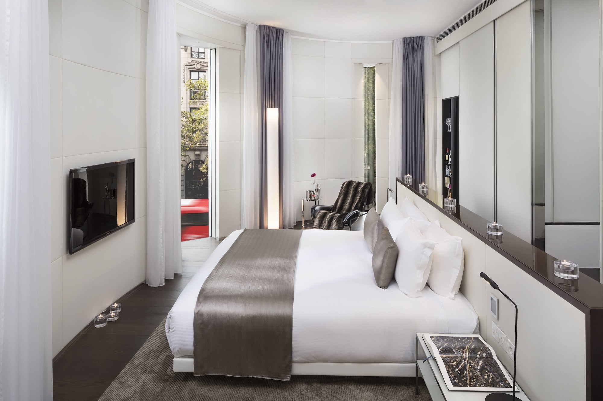 2 Bedrooms, Beyond Me, 2 King Beds, Panoramic City View