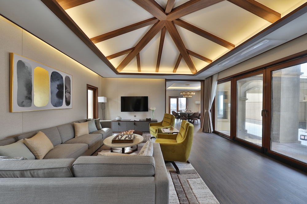 Camphortree Hotel And Resort 36/60