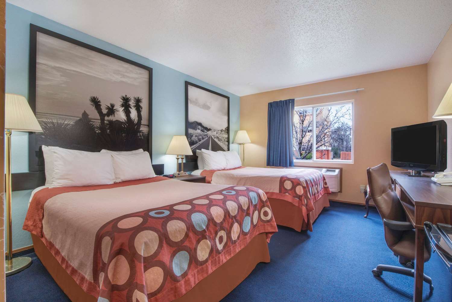 Super 8 by Wyndham College Station 6/12