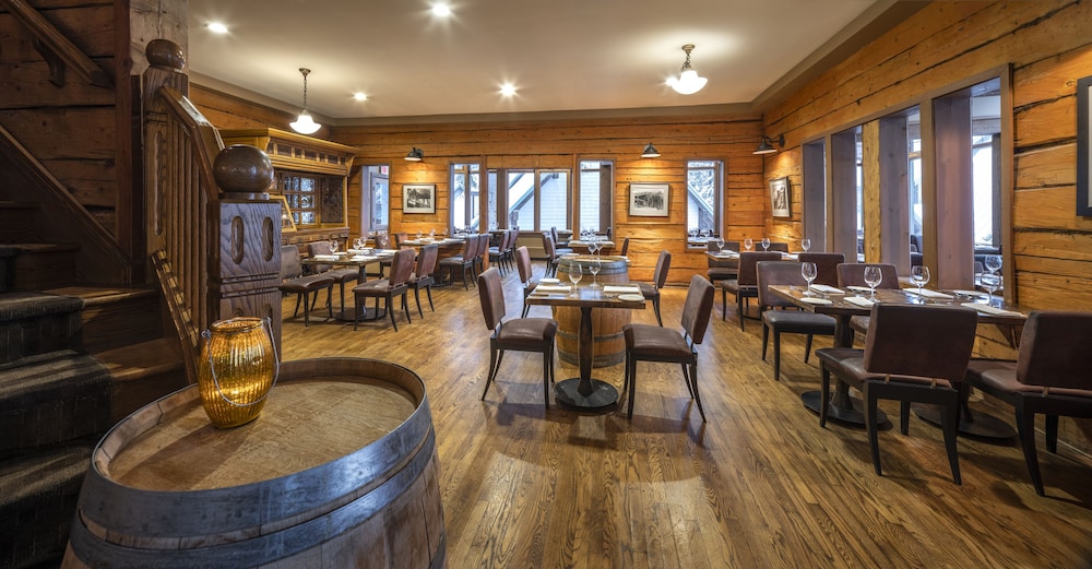 Emerald Lake Lodge 49/71
