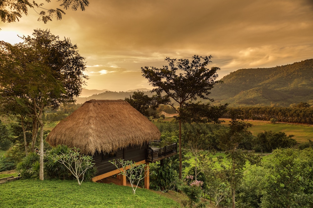 RAI SAENG ARUN RESORT 48/50