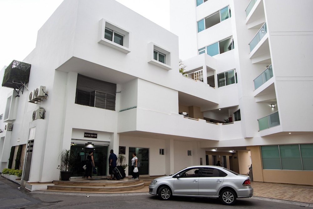 Coral Island Hotel and Spa 63/70