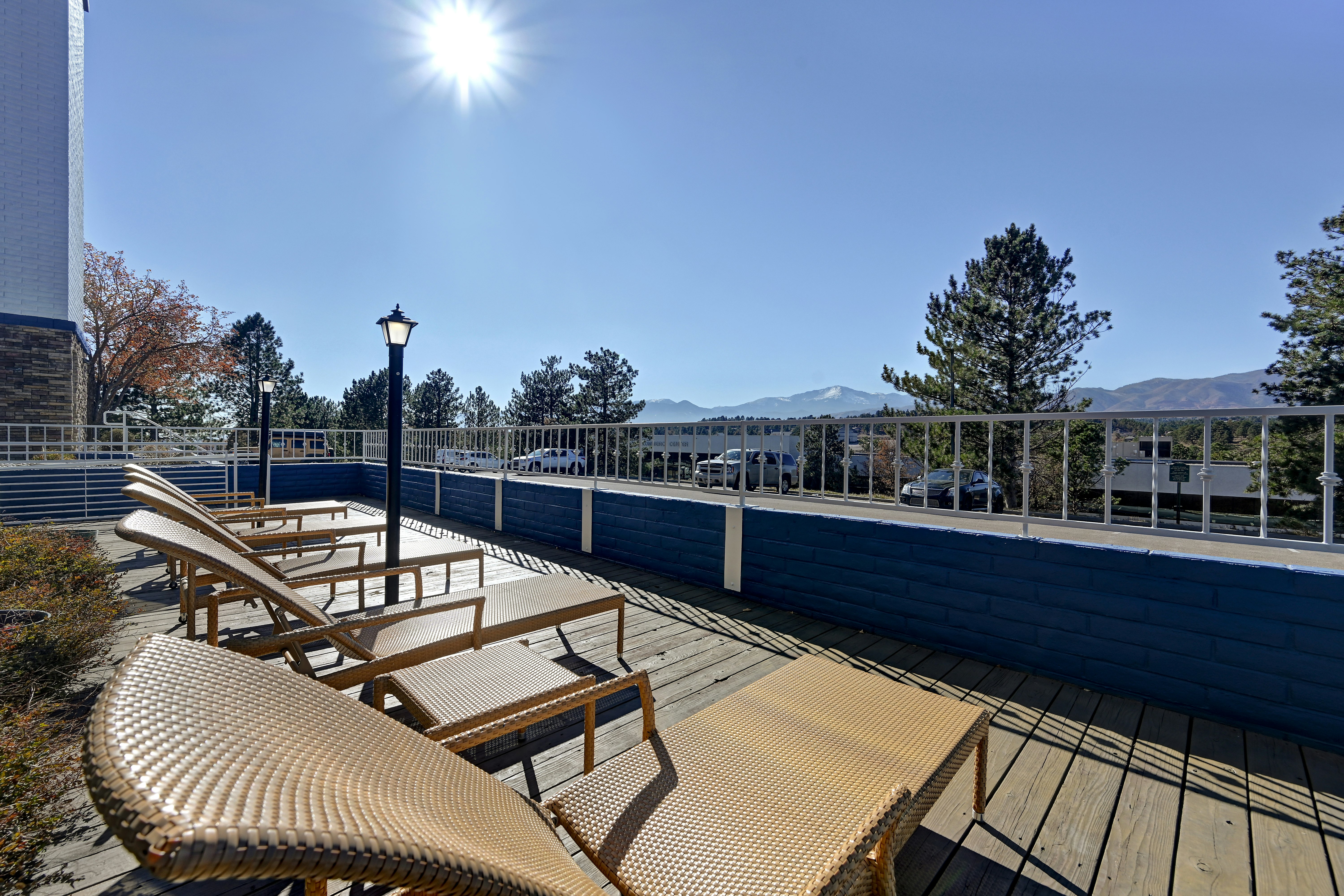 Embassy Suite Hotel Colorado Springs 52/68