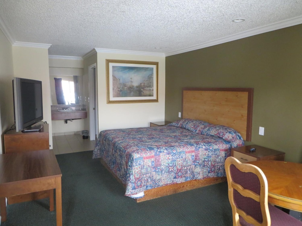 National Inn Garden Grove 24/60