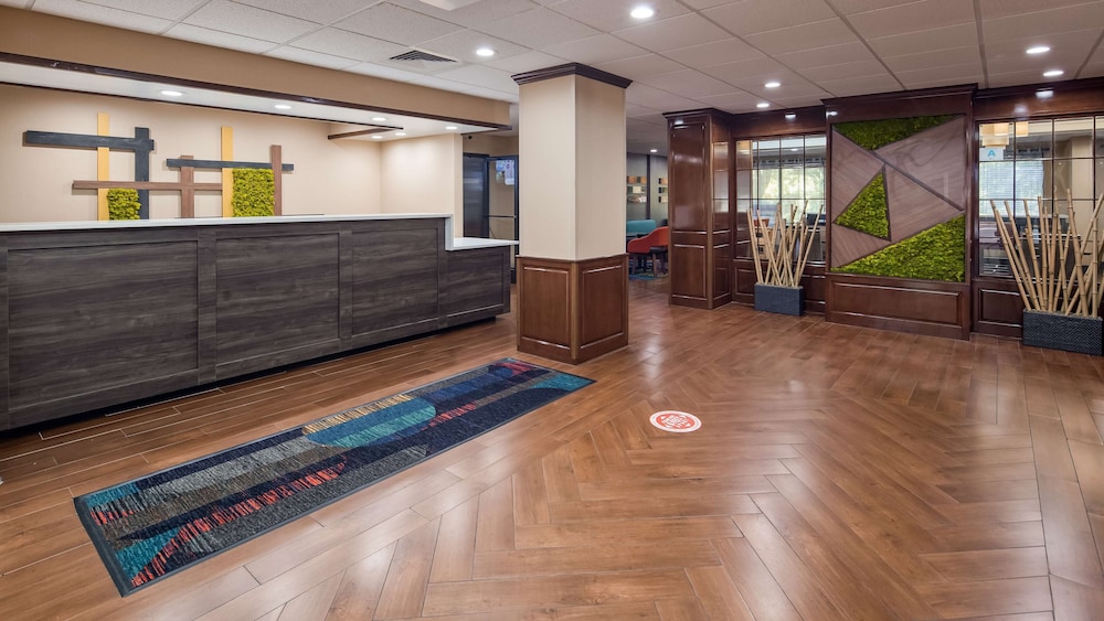 Best Western Plus Lexington Inn 10/41