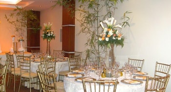 Hotel Century Plaza 18/30
