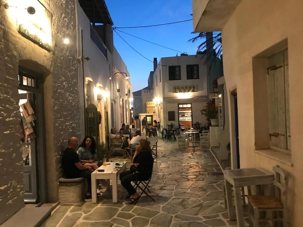 Messaria Hotel 59/63