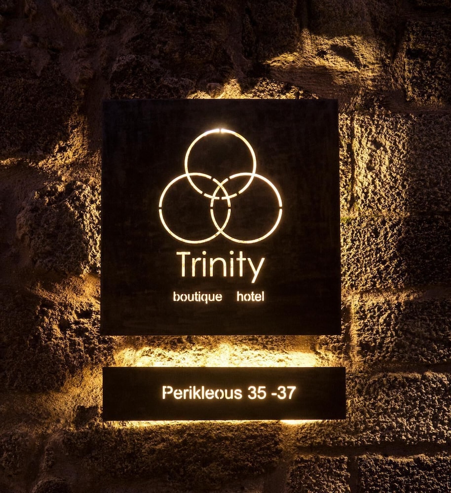 TRINITY BOUTIQUE HOTEL 14/45