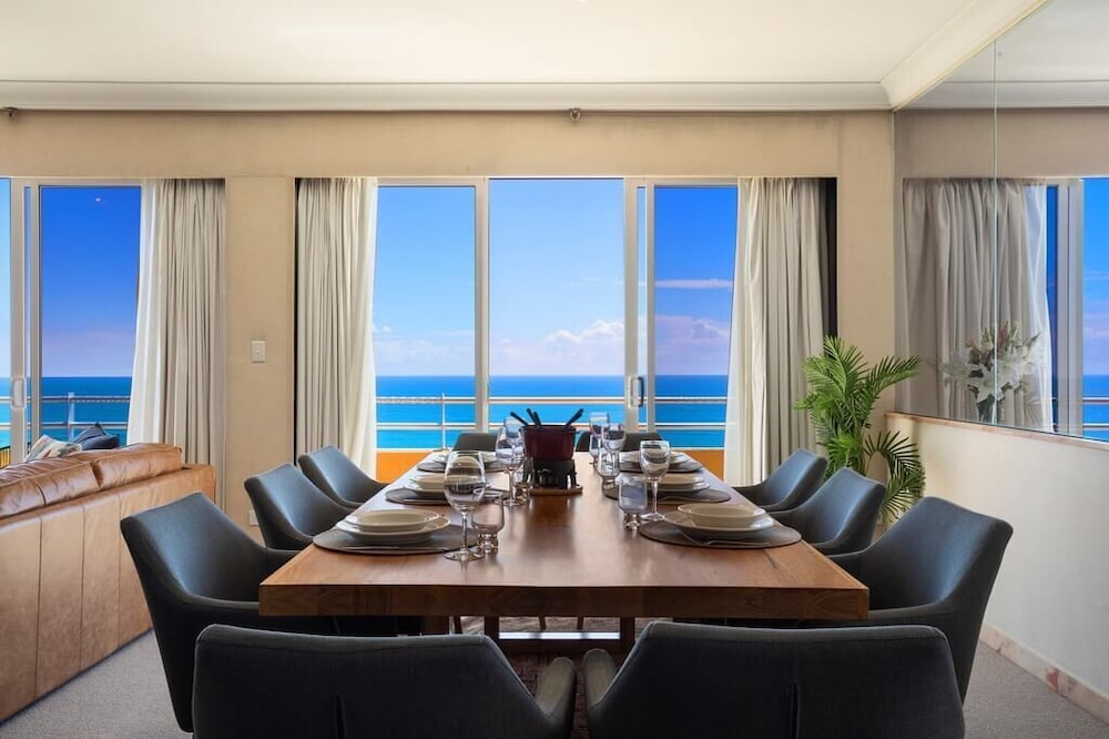 Zenith Ocean Front Apartments 34/50