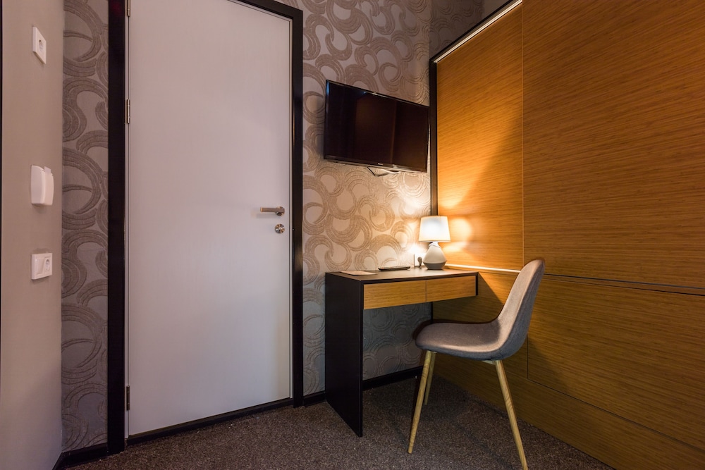 Hotel Tbilisi Times 17/28