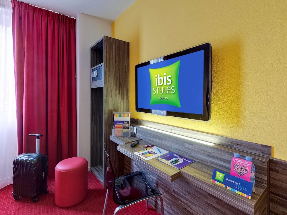 IBIS STYLES RENNES CENTRE GARE NORD 57/67