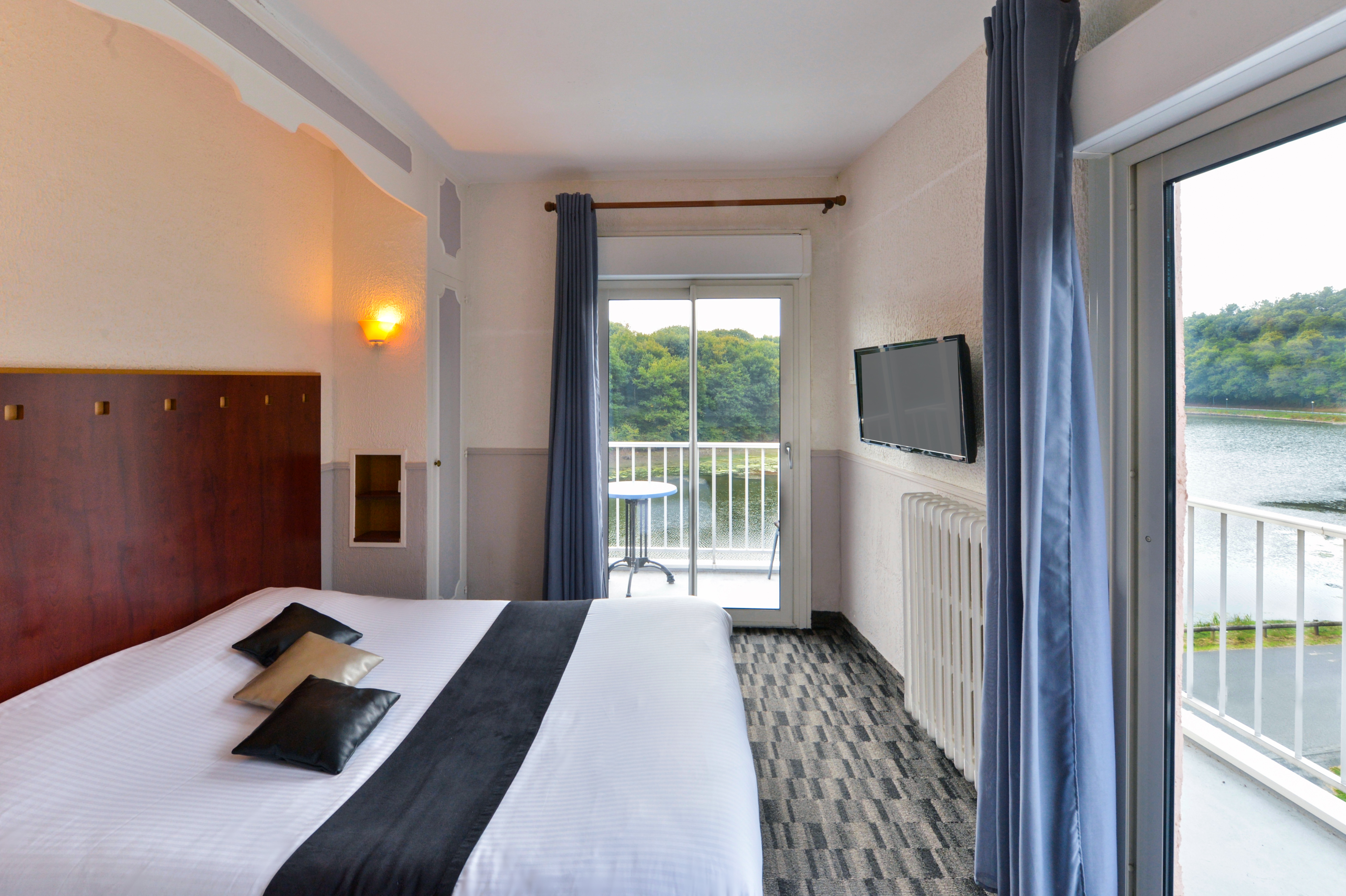 Hotel The Originals La Roche-sur-Yon Est Le Moulin Neuf 10/35
