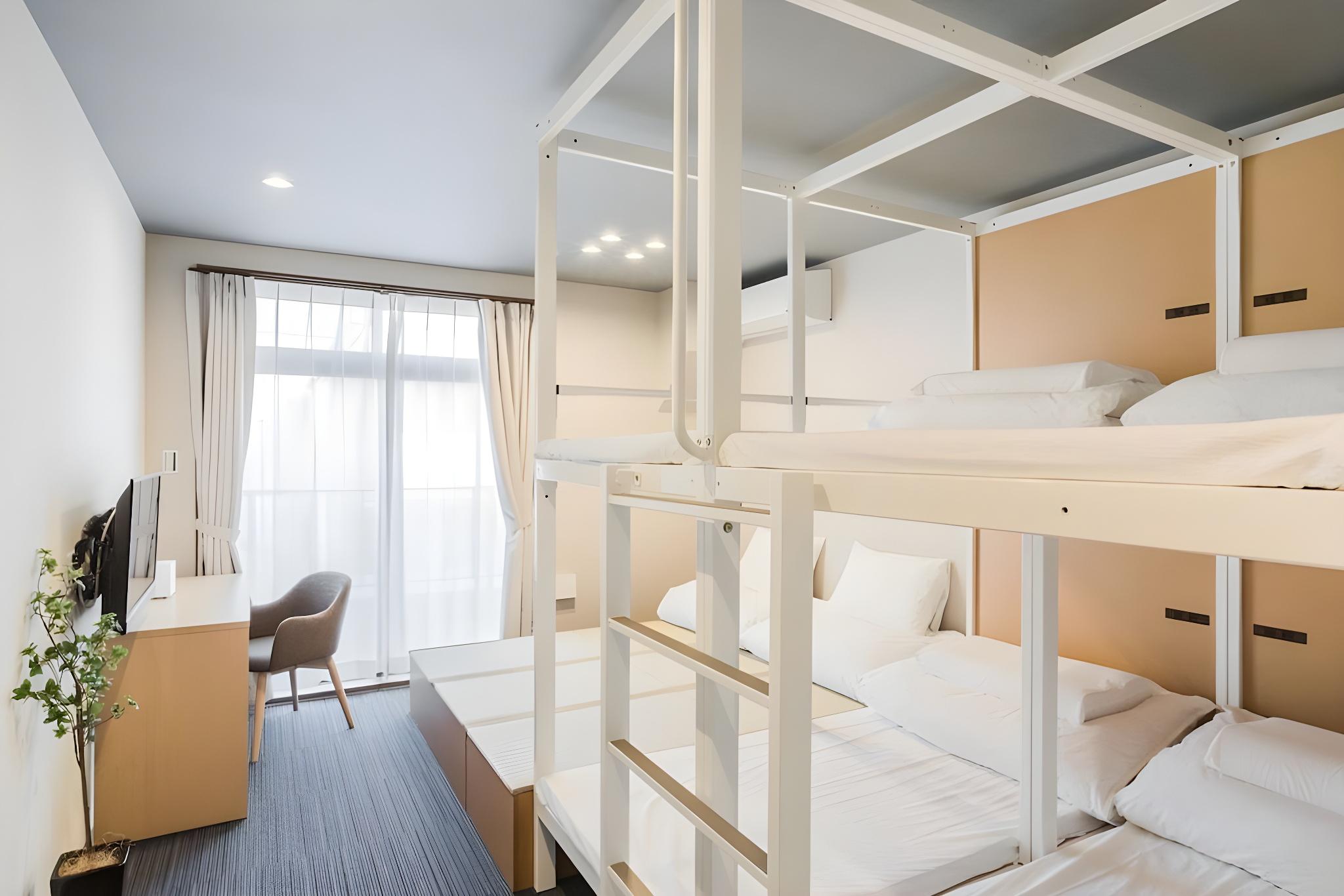DELUXE, BUNK BED