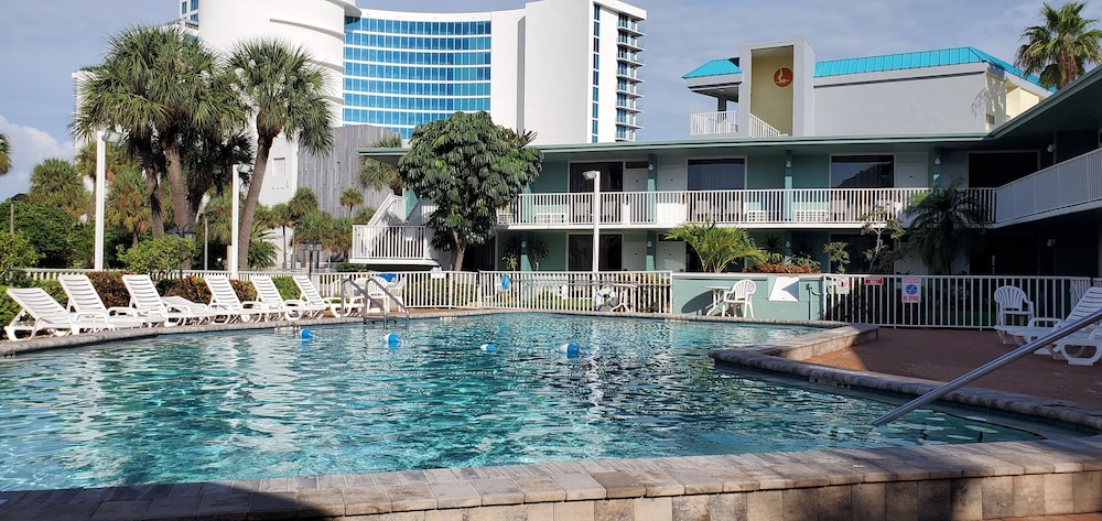 Clearwater Beach Hotel 7/50