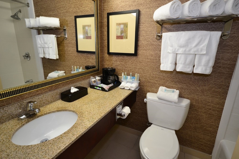 Holiday Inn Express Boston South Brockton 20/78