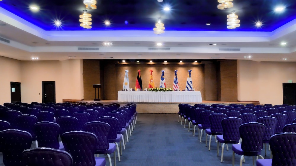 Barcelo Santo Domingo 6/65