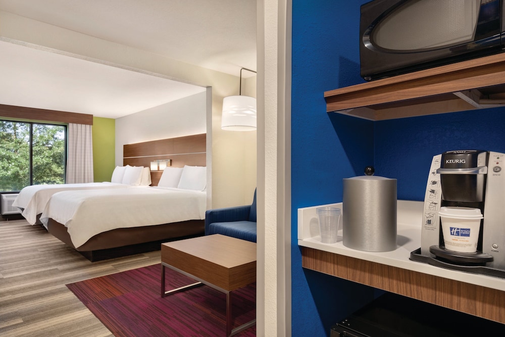 Holiday Inn Express Hotel Suites Lavonia 12/57