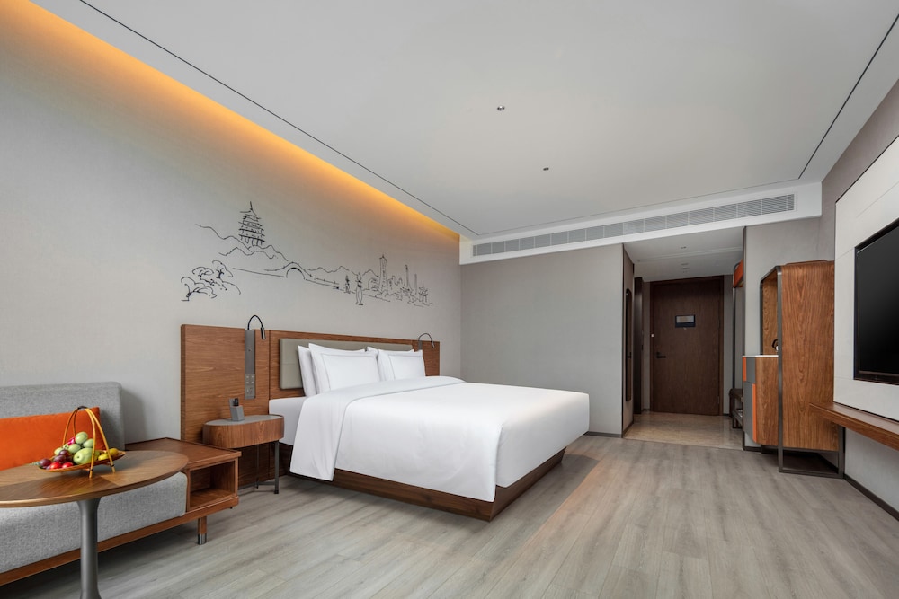 UrCove by Hyatt Hangzhou Xiaoshan Jiangnan Technology City 20/50