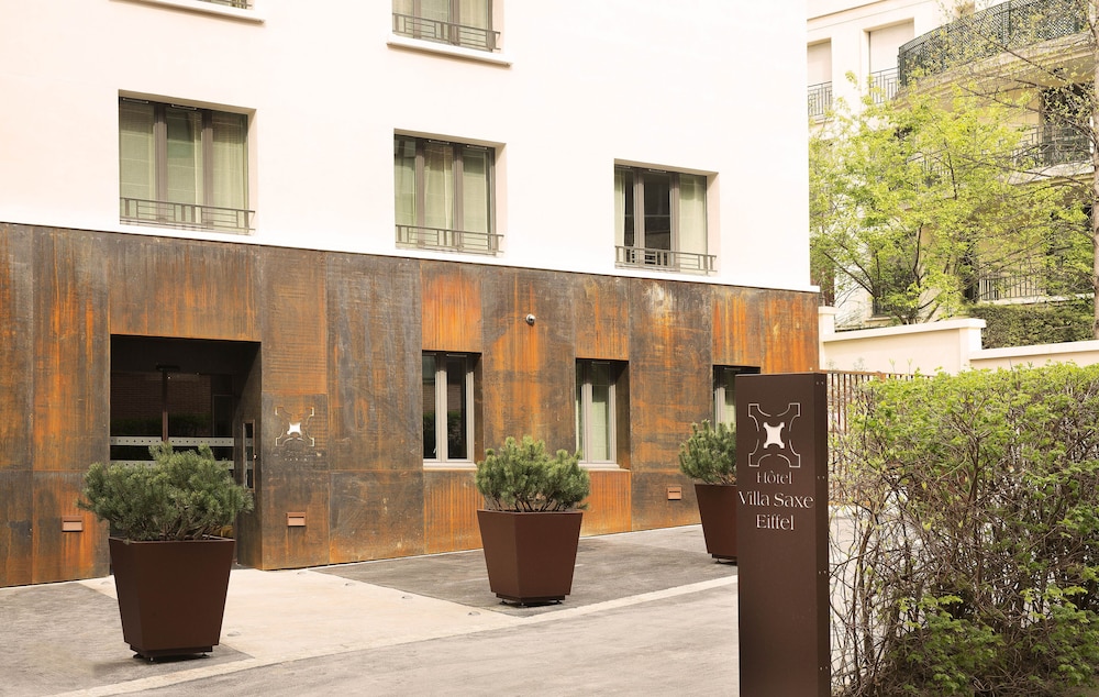 VILLA SAXE EIFFEL in PARIS