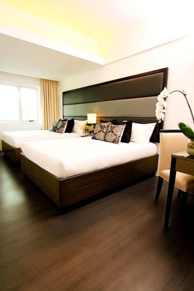 Privato Ortigas 8/41