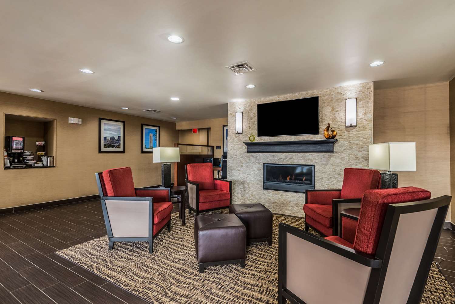 Comfort Inn and Suites Dayton North 15/24