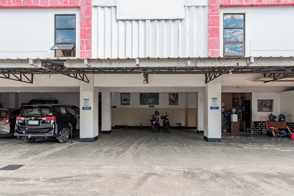 Hotel O Ilir Barar I Near Rumah Sakit Islam Siti Khadijah Formerly Maleo Hotel 24/28