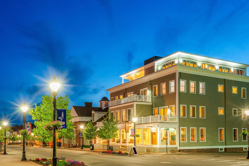 Capital Resorts 84 Main 2/66