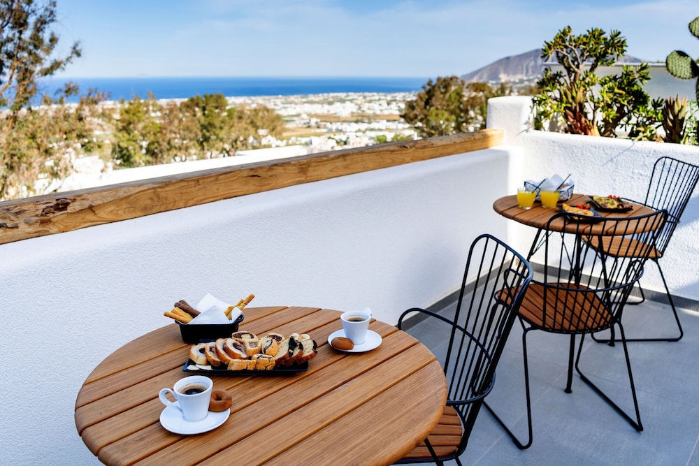 Lemon Suites Santorini 38/50