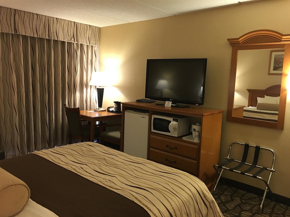 Best Western Clifton Park 12/33