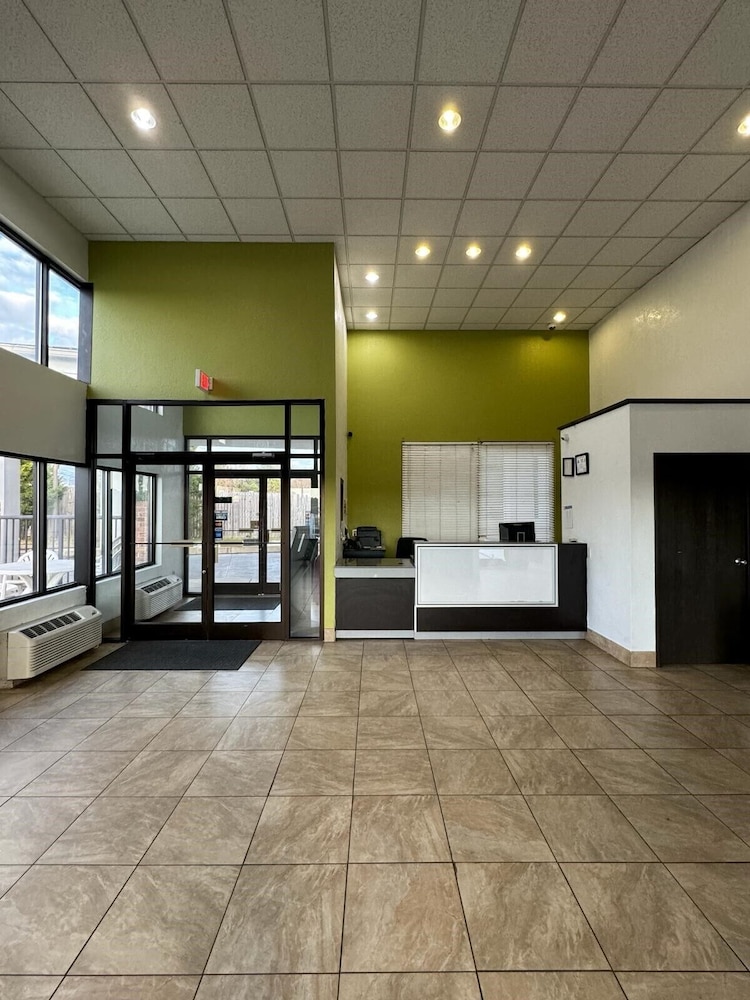 Super 8 by Wyndham Kannapolis 5/33