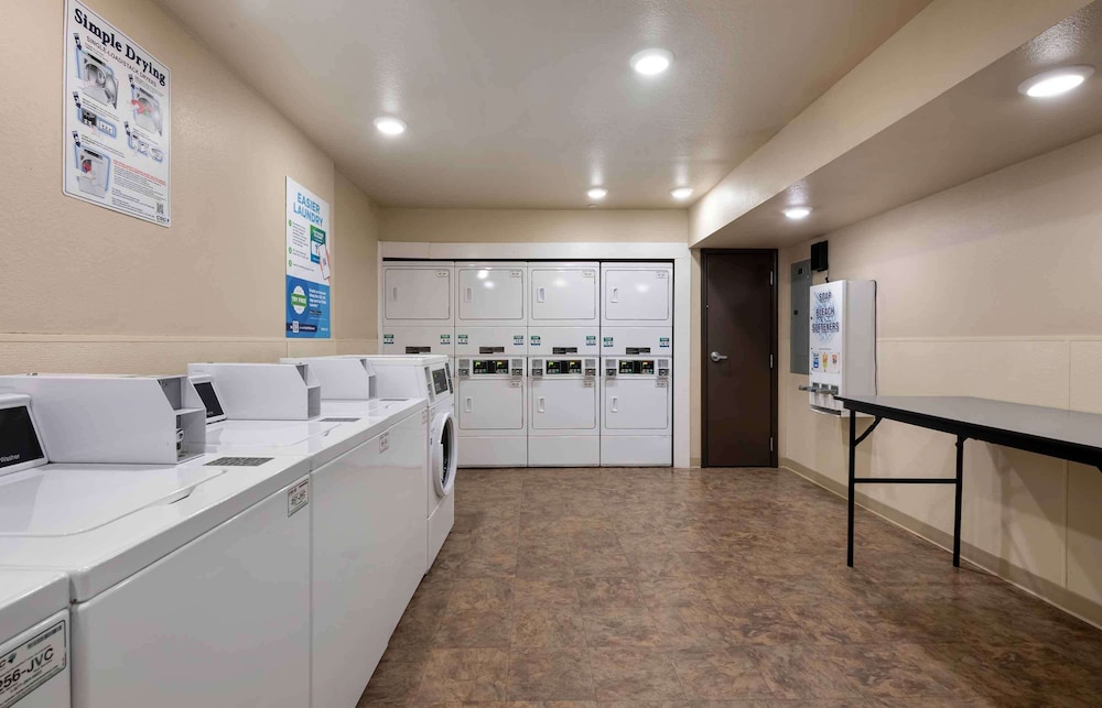 Extended Stay America Select Suites - Lake Worth 6/47